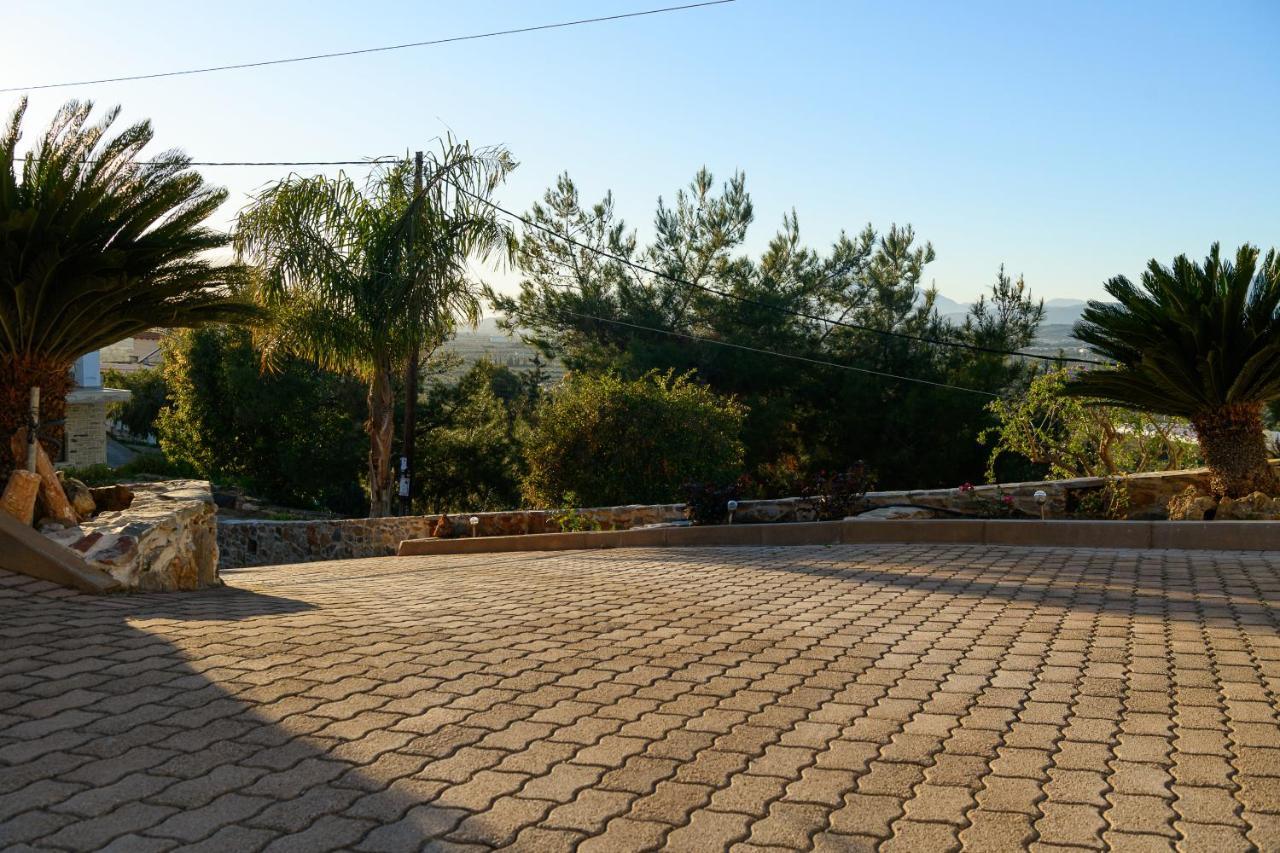 Aphrodite Mountain View Perion Bagian luar foto