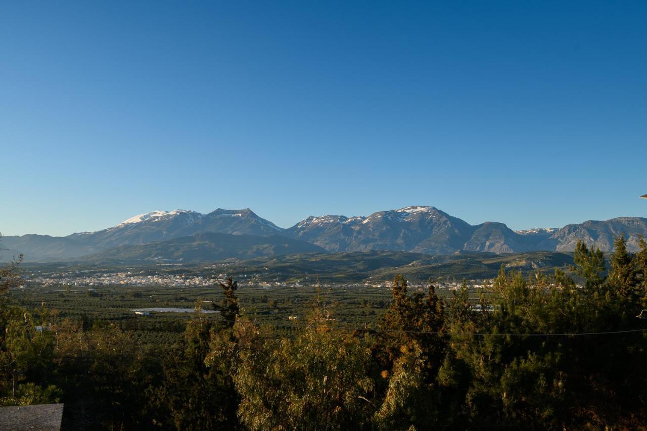 Aphrodite Mountain View Perion Bagian luar foto